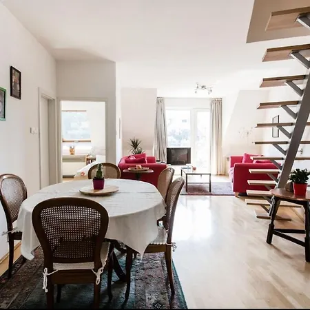 Penthouse By The Danube * בודפשט